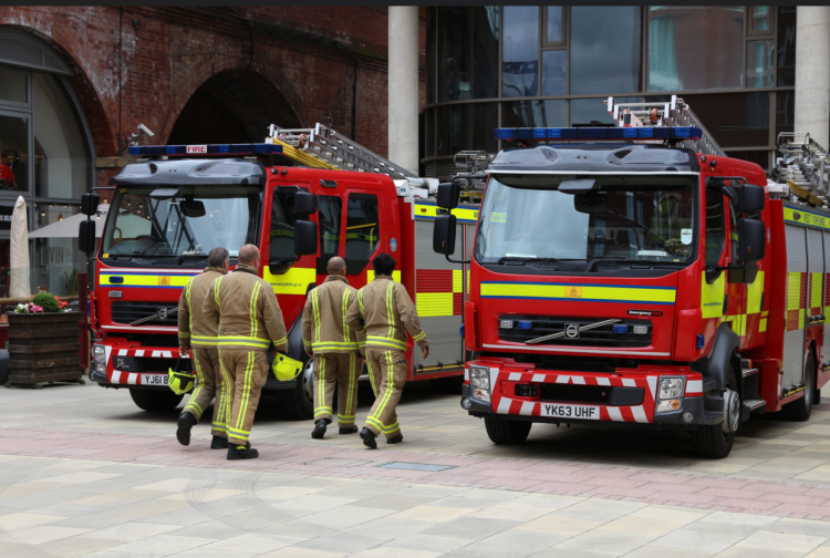 UK firefighters vote to strike over wages