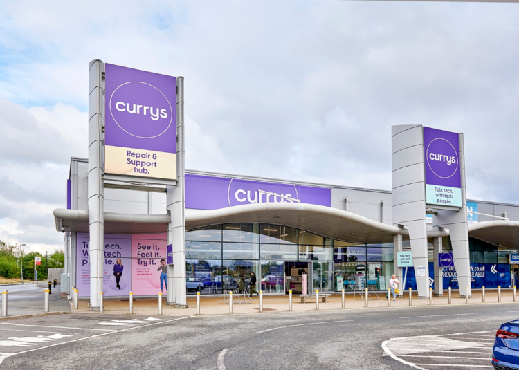 Currys staff