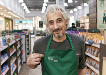 Holland & Barrett, distribution pay