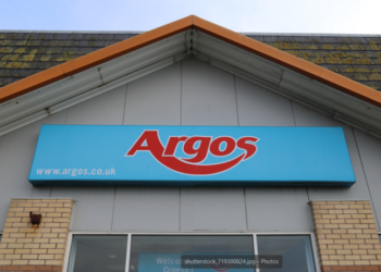 Argos, WH Smith, M&S, named, shamed, government, flouting, national minimum wage, rules