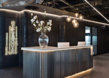 Shoosmiths expands family-friendly benefits