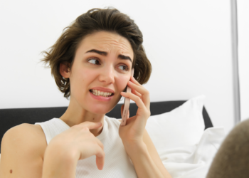 phone in sick, mental health, employee call