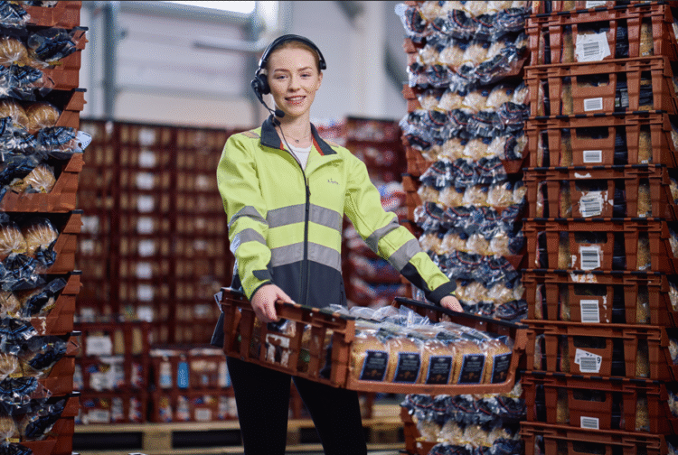 Lidl, wage rises, engagement, recruitment, supermarket, cost of living, pay, benefits