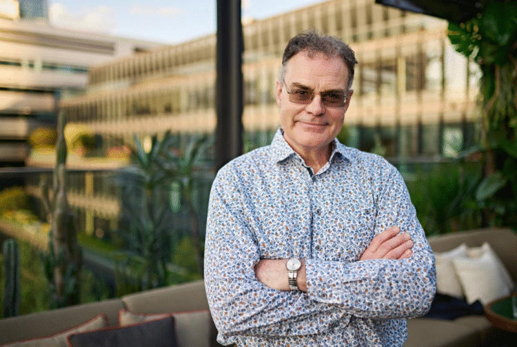 Neil Mullarkey, communications, expert, author, improv